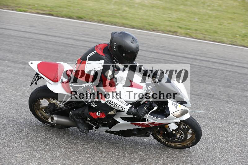 /Archiv-2025/09 22.04.2025 Cornu Master School ADR/rot-rouge/4